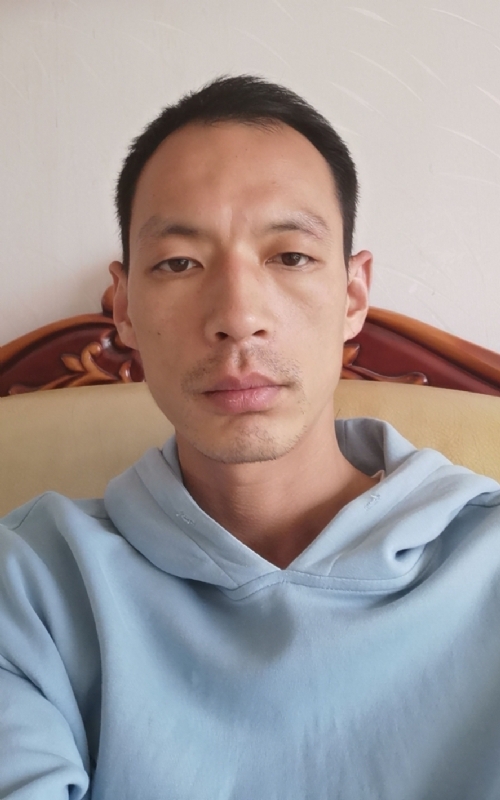 遇见的第一张照片--宣威闪婚服务中心